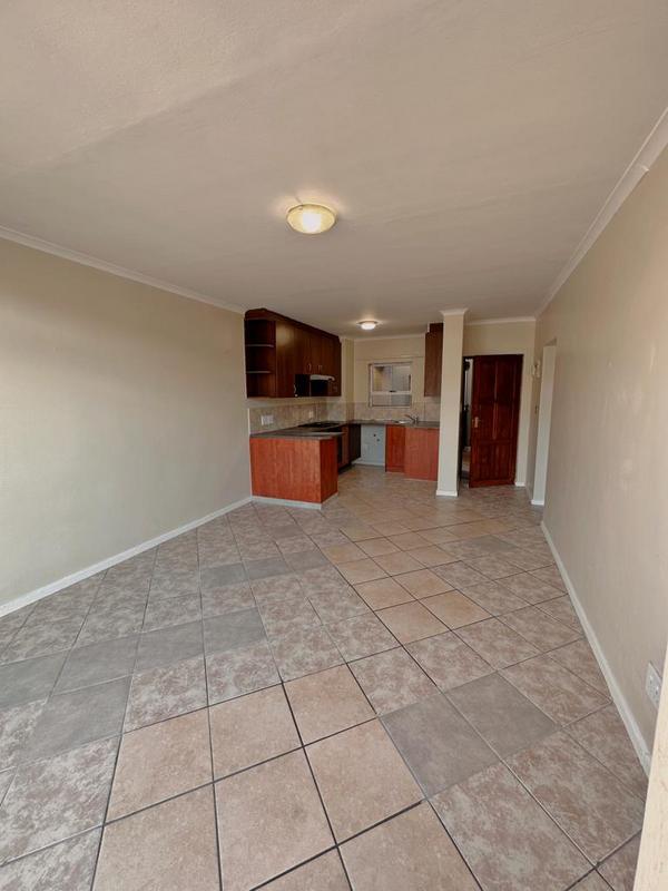 2 Bedroom Property for Sale in Whispering Pines Western Cape